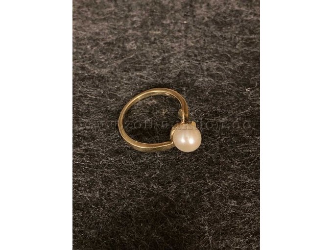 Draufsich Ring/ Perle