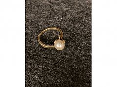 Ansicht Ring mit Perle