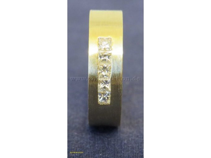 5 Diamanten im Princess-Schliff