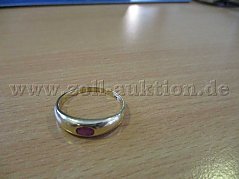 Ring mit Stein