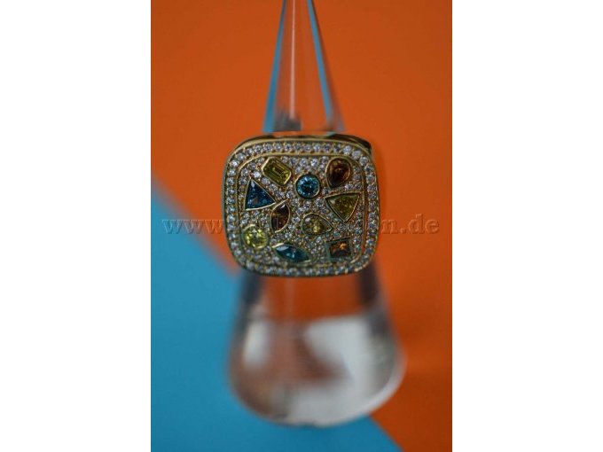 aus Gold 750/-