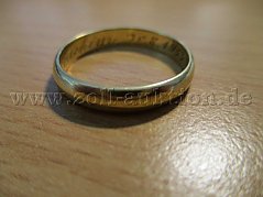 Ring mit Kratzern