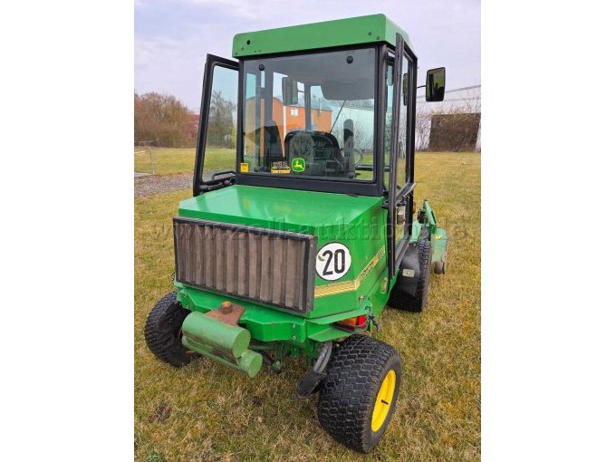 Diagonale von hinten rechts