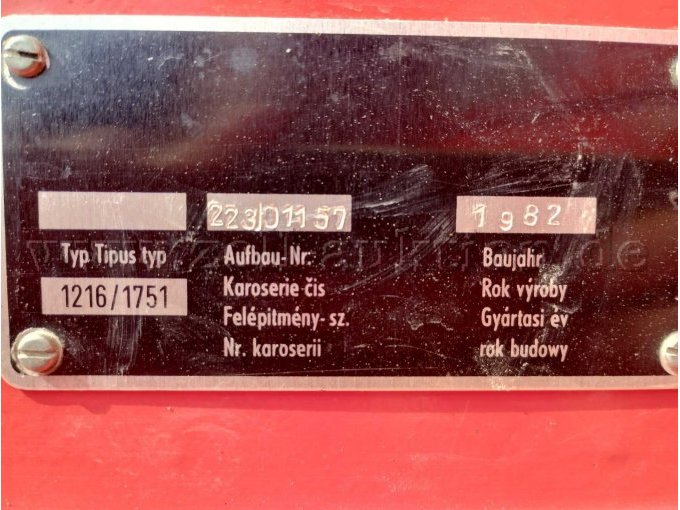 Robur LO 2002 A Typenschild