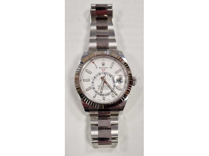 Rolex Sky-Dweller mit Armband