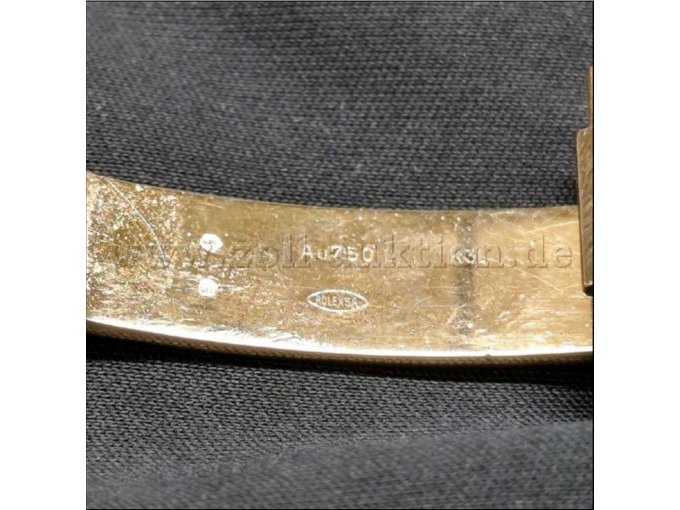 Angabe der Legierung in der Armbandschließe