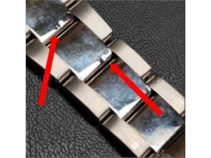 Vertiefung im Armband