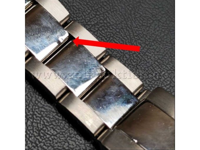 Vertiefung im Armband