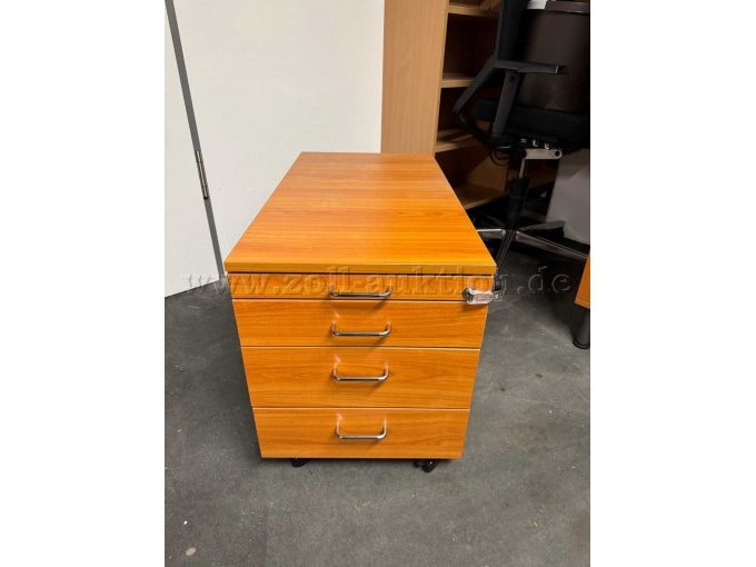 Frontalansicht Rollcontainer