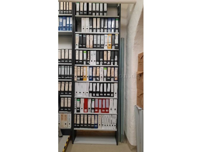 Vorderansicht_Standregal, Pos. 1.06