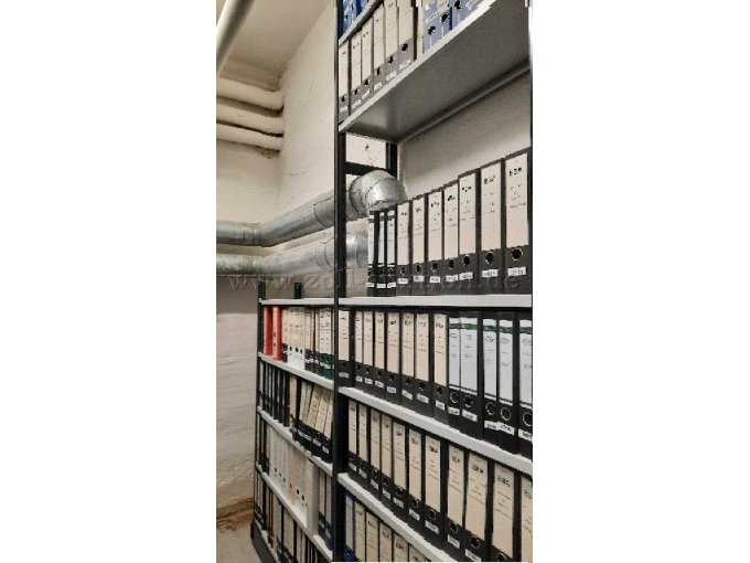 Vorderansicht_ Regalanlage 1_Abschlussregal, Pos. 1.02