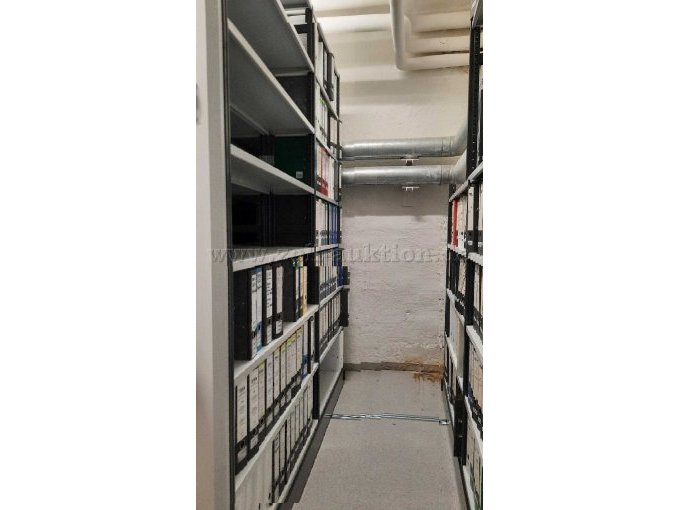 Seitenansicht_Gleitregale_offen