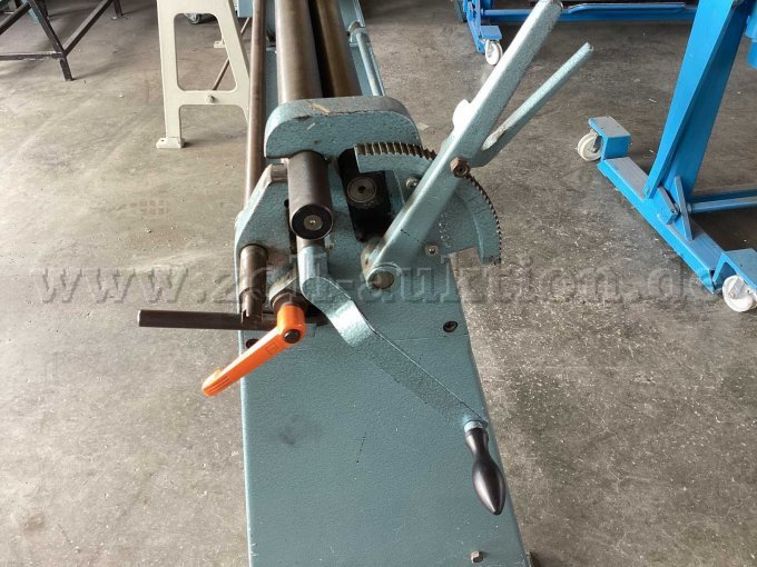 Rundbiegemaschine SR/ 03,1 Maschinen Stockerl - Ansicht seitlich