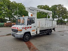 Vorne links
