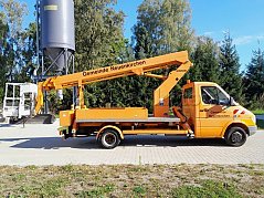 Hubsteiger Seitenansicht