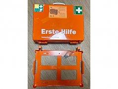 Erste Hilfe Koffer mit Wandhalterung