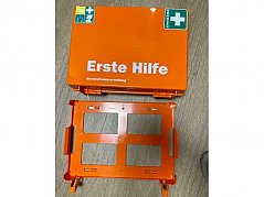 Erste Hilfe Koffer mit Wandhalterung