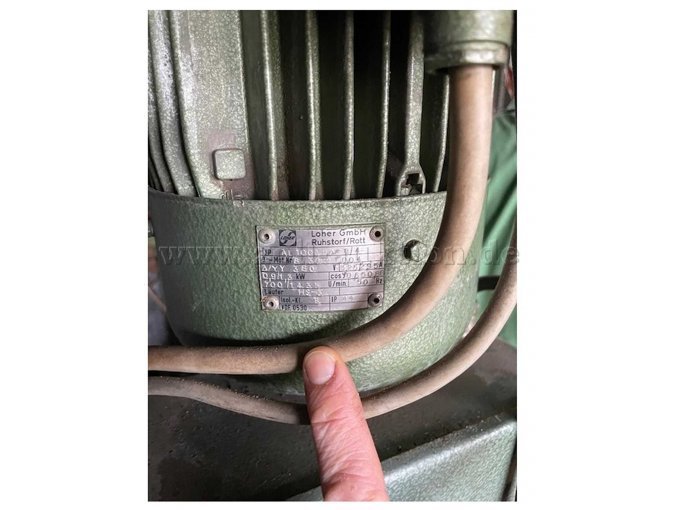 Säulenbohrmaschine Plakette mit Herstellerinformationen