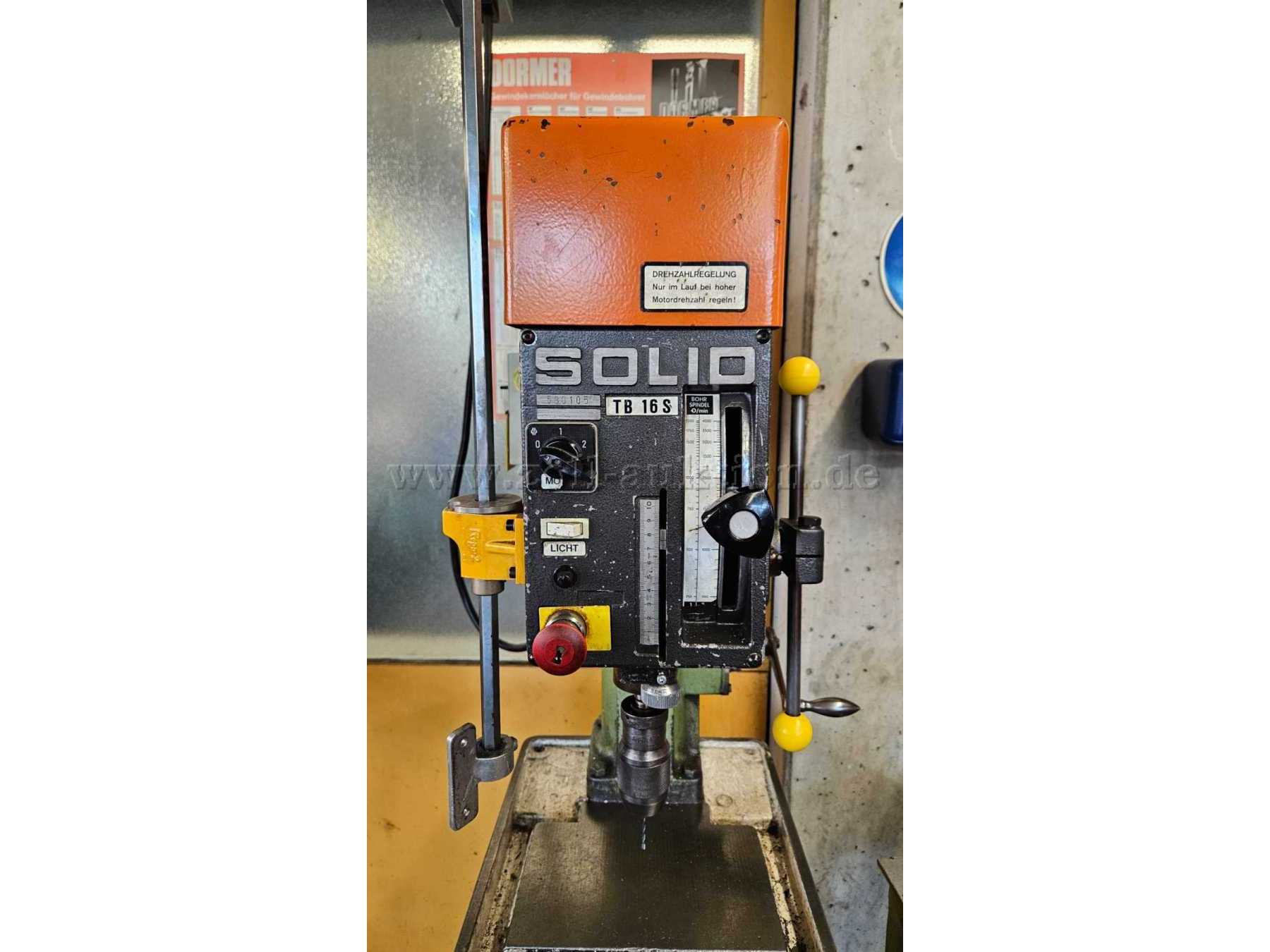 Säulenbohrmaschine Solid TB16S Vorderansicht