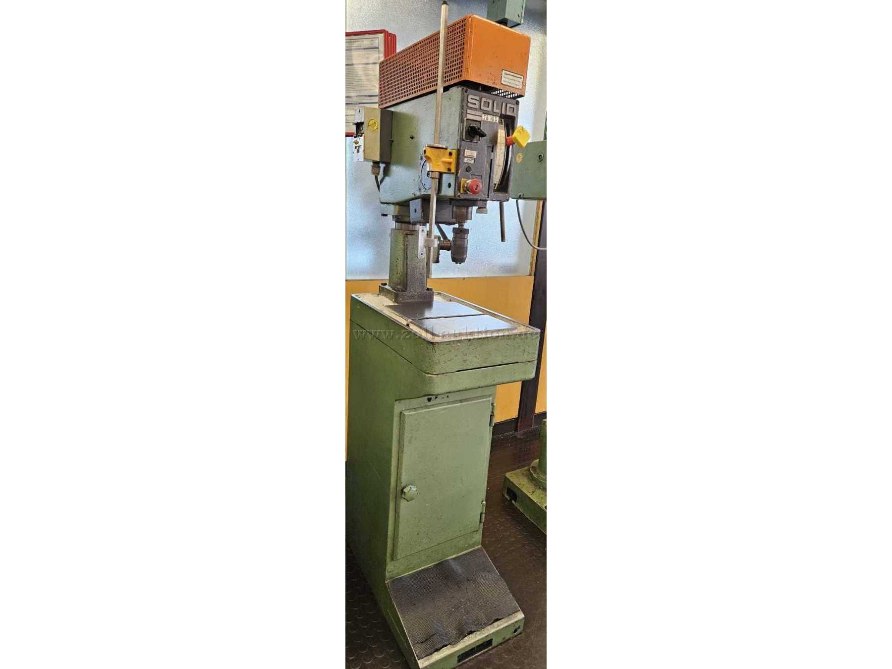 Ständerbohrmaschine SOLID TB 16S Ansicht von links