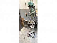 Säulenständerbohrmaschine vorne