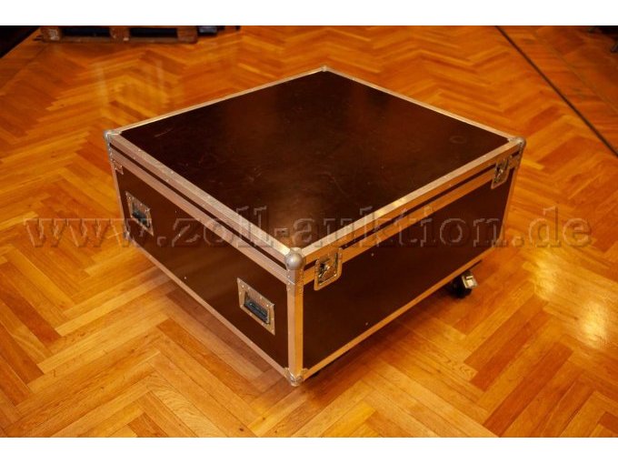 Transportkoffer auf Rollen geschlossen