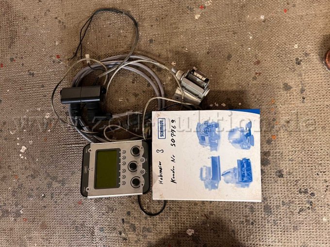 Ordner mit Anleitungen + Bedienelement