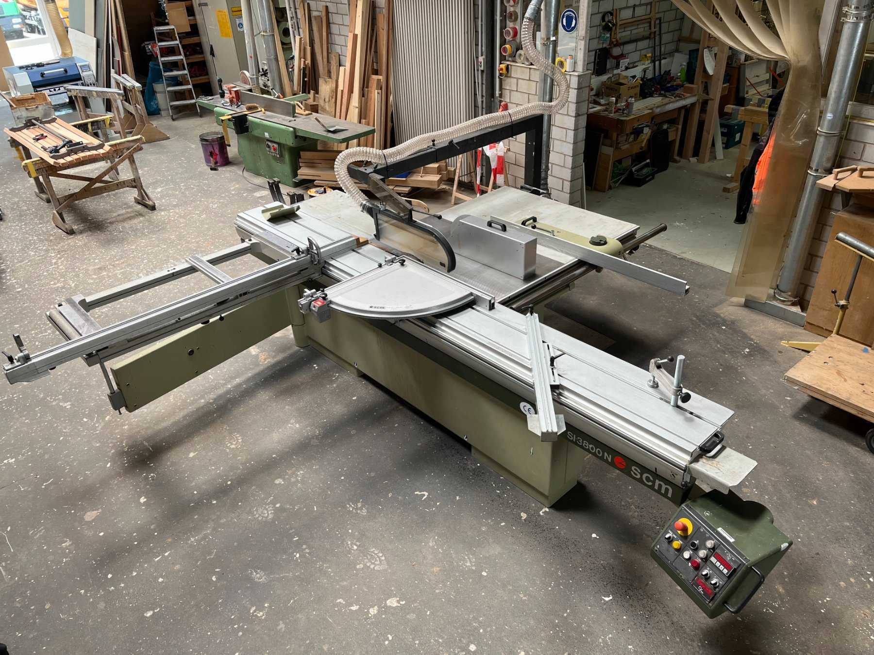 SCM Formatkreissäge SI 3800 N Draufsicht