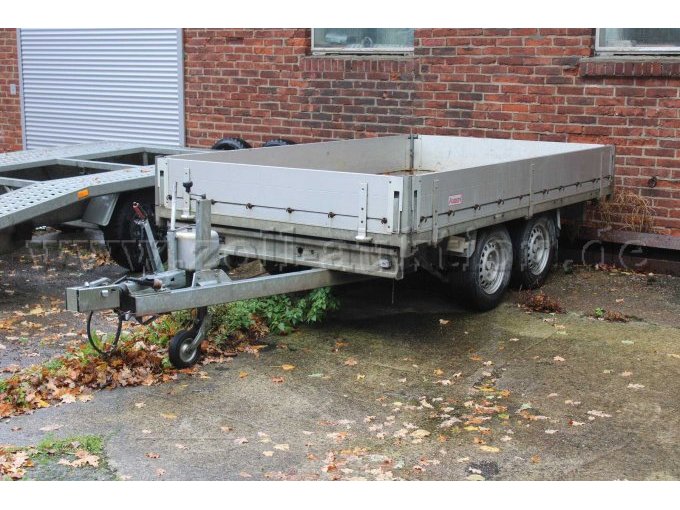 Diagonale vorne links Diagonale vorne links