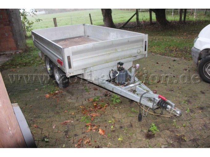 Diagonale vorne rechts