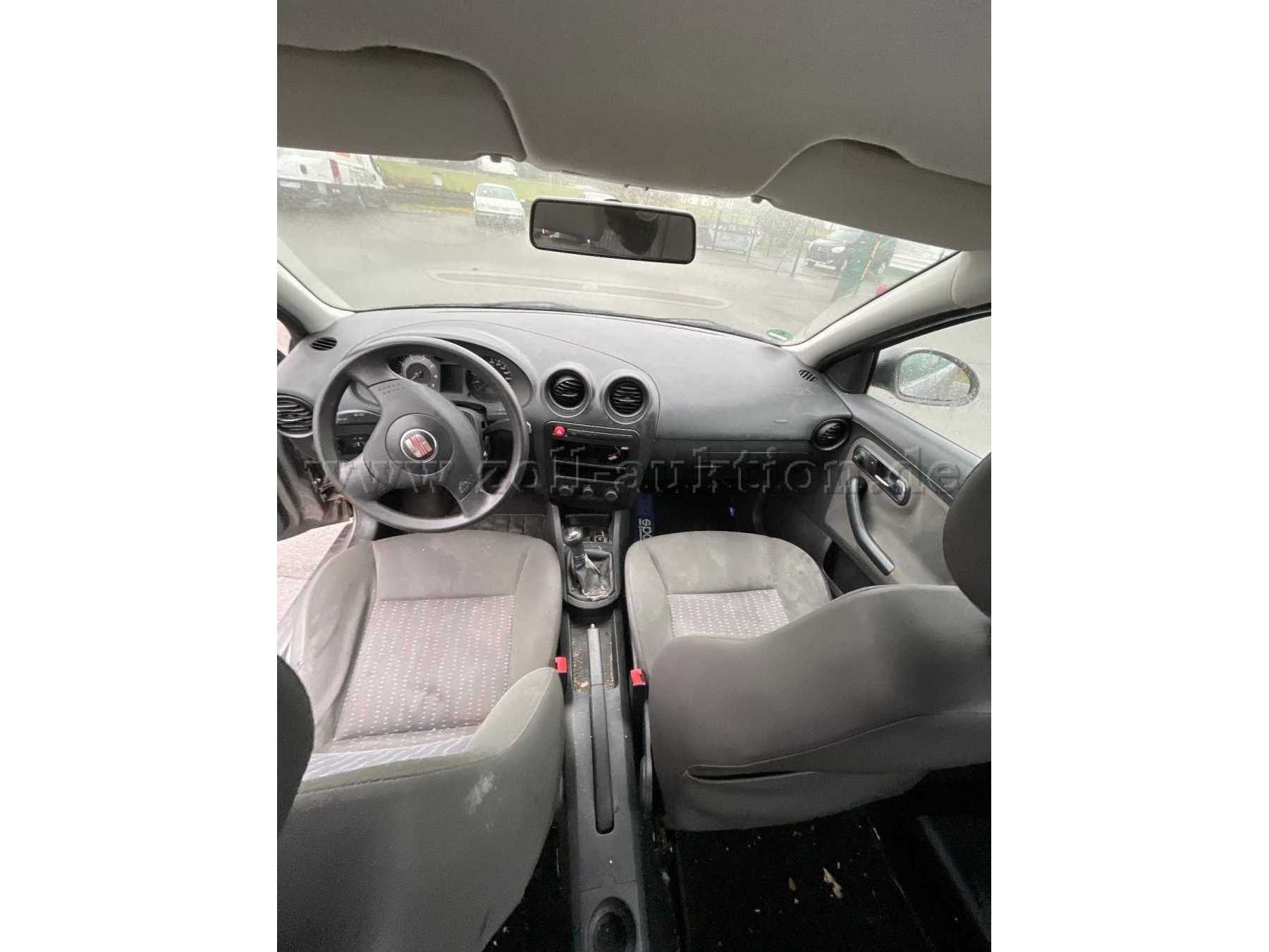 Gesamtansicht Innenraum vorne