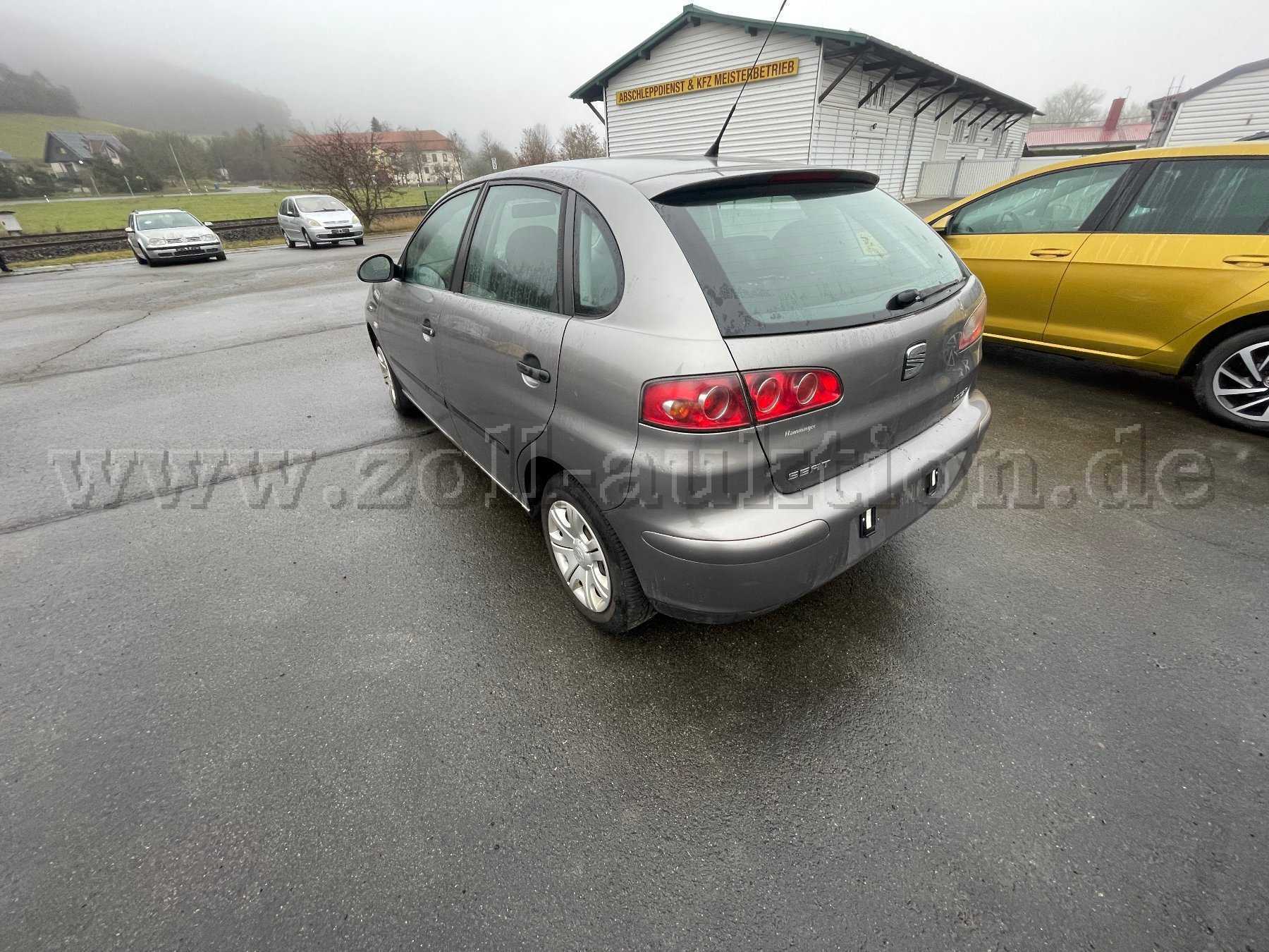 Gesamtansicht schräg von hinten