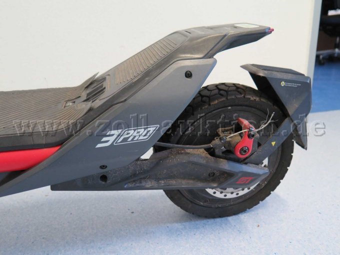 1 SEGWAY ZT3 Pro D E-Scooter (11 Zoll, Schwarz / Rot) – foto 5 – kavel bij Zoll-Auktion, Koblenz