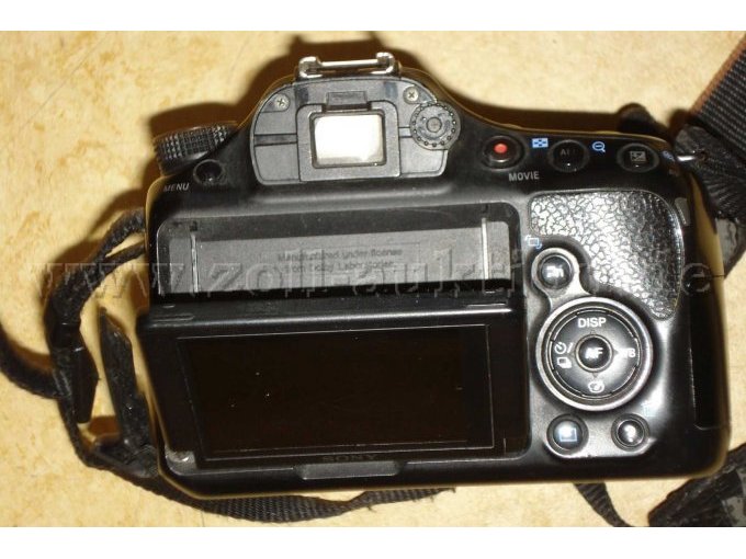 Der Bildchirm und die Bedienlemente der SONY.