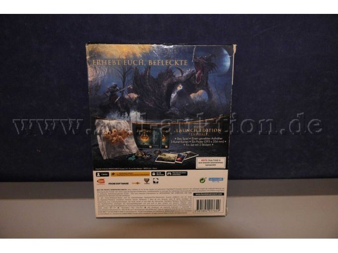 Detailaufnahme der äußeren Hülle von hinten