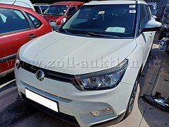 Ssangyong Tivoli - vorne links