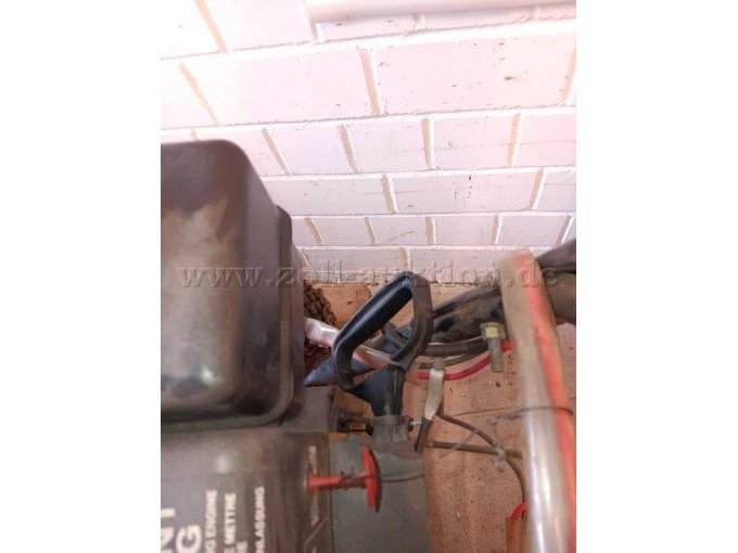 Ansicht defekter Seilstartergriff