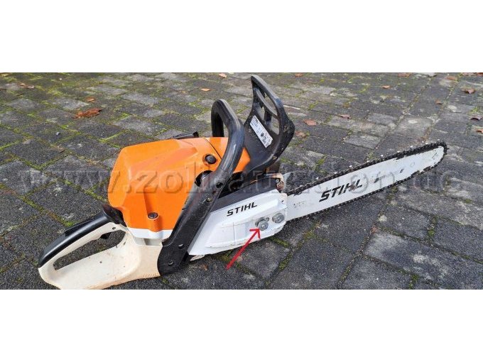 Bild mit überdrehten Gewinde (siehe roter Pfeil)