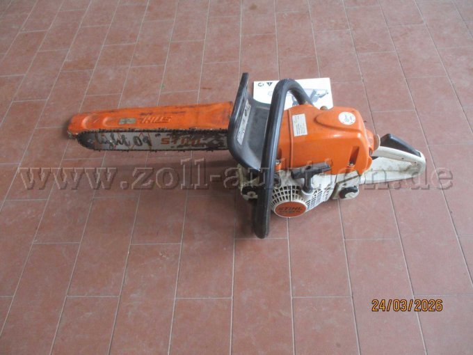 Stihl MS 251 C-Q
Ansicht von links