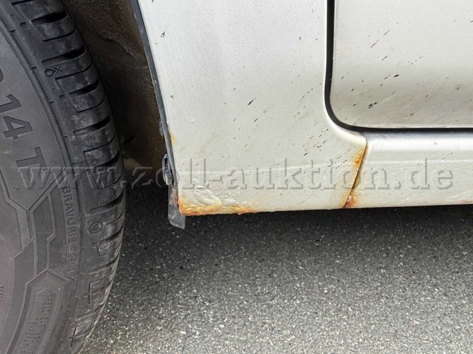 Rostansatz vorne links