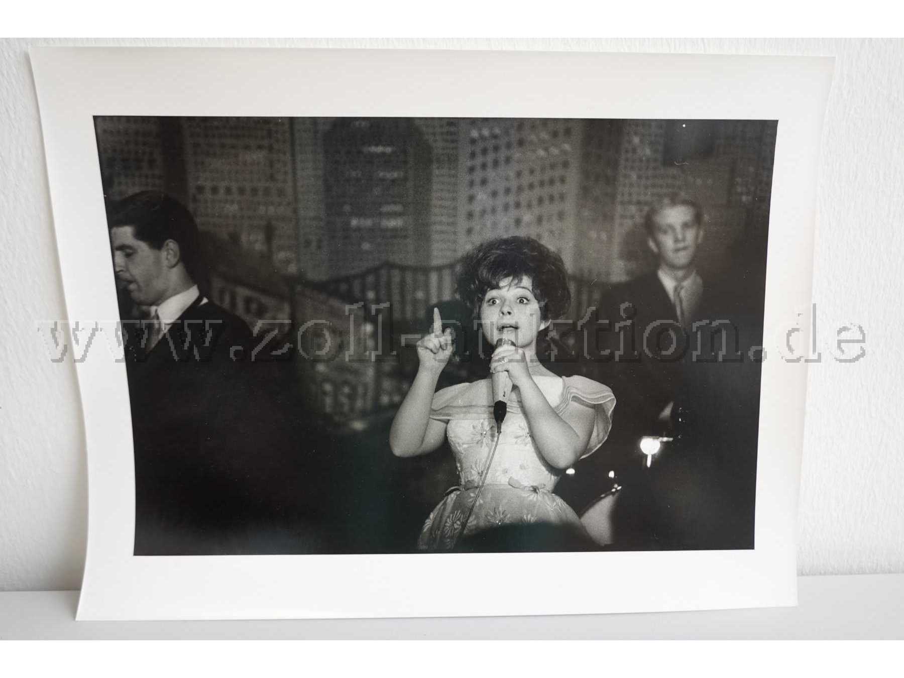 Brenda Lee auf der Bühne im Star Club August 1963