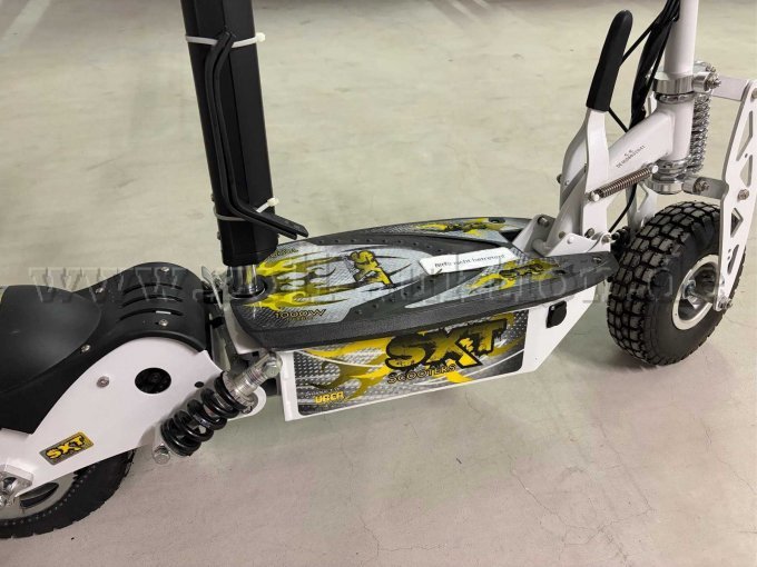 SXT 1000 Turbo Elektro Scooter_Standfläche