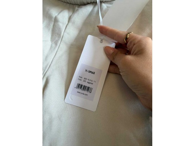 Details zur shorts eggshell