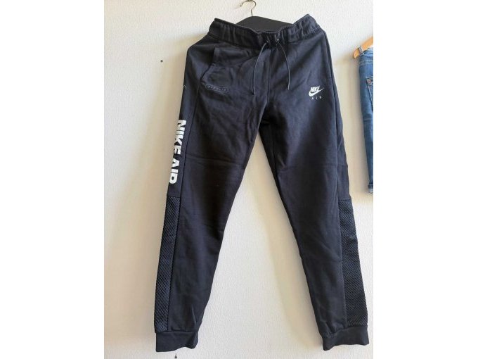 Jogginghose Vorderseite