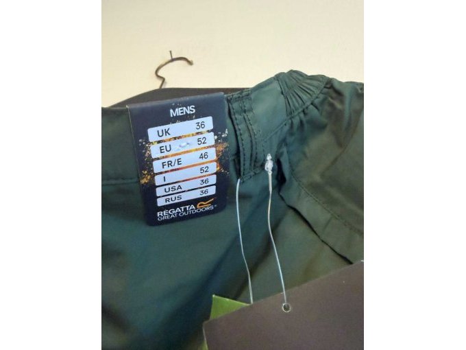 Größe der grünen shorts