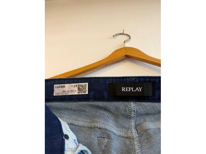 weitere Details zur blauen Jeans