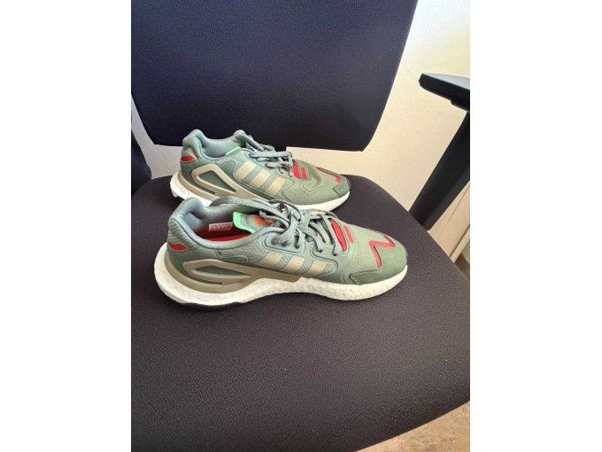 Sneaker seitlich