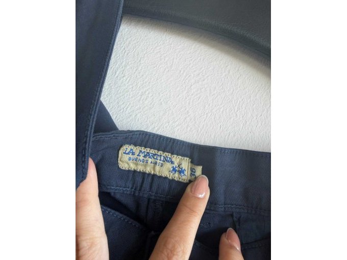 Größe der blauen shorts