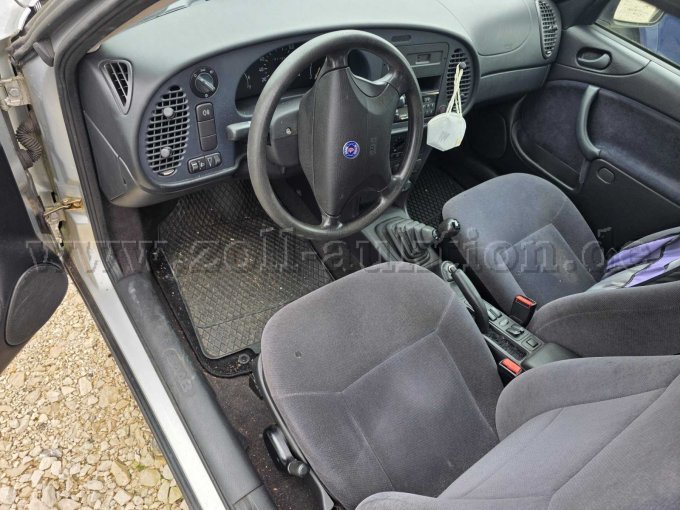 08. Innenansicht (vorn)