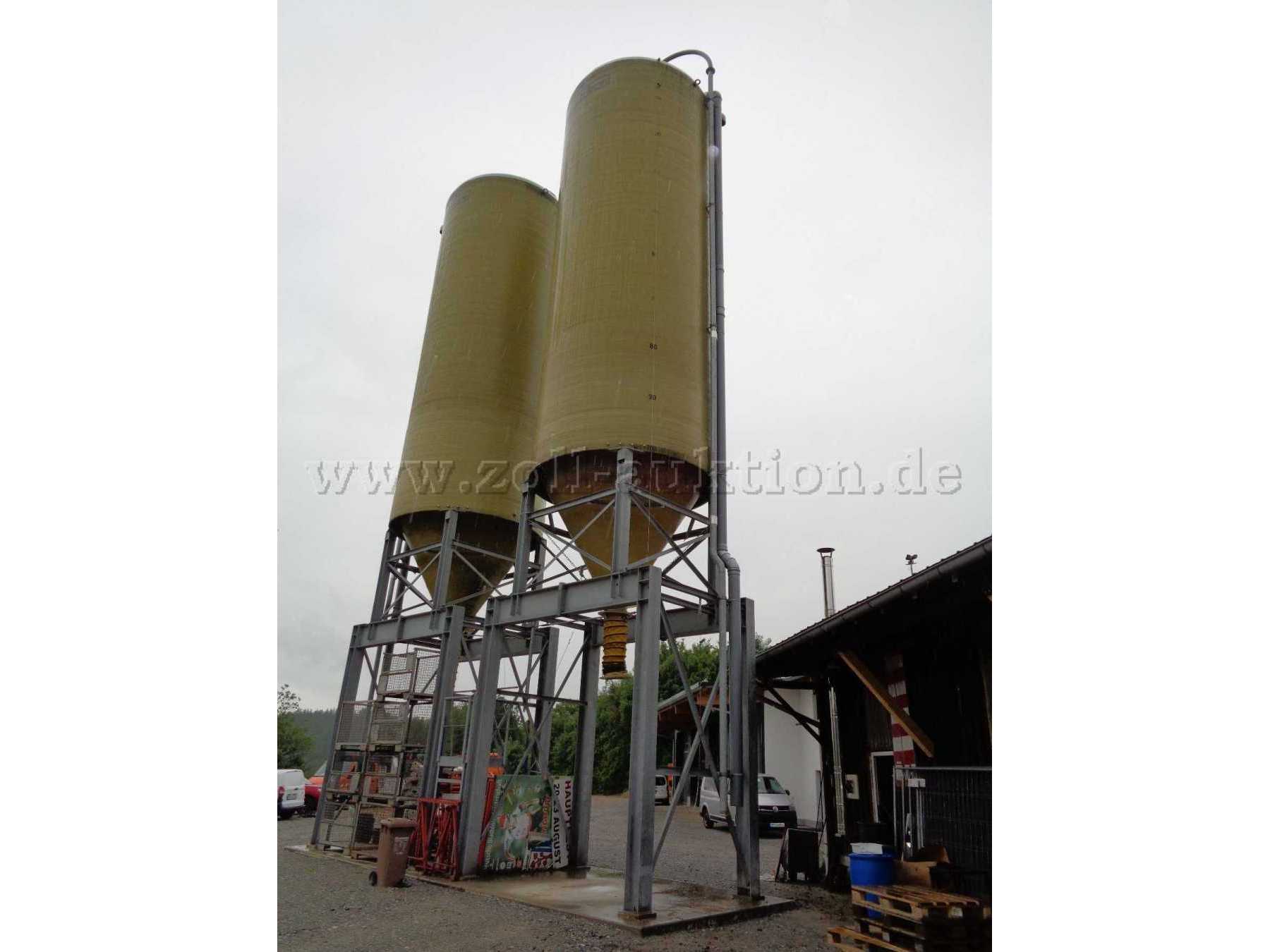 Außenansicht 2 (rechtes Silo wird veräußert)